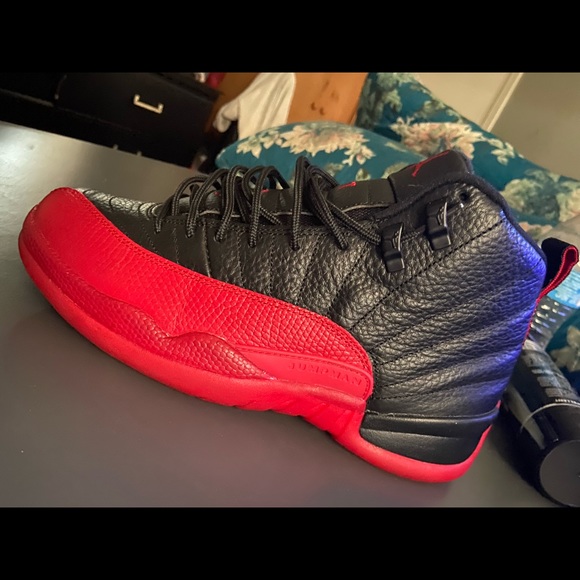 jordan 12 flu games - Picture 6 of 8